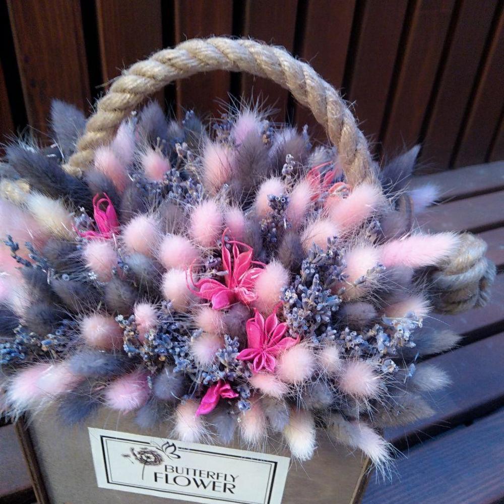 Букет из сухоцветов - лагуруса, лаванды и нигеллы в стильном деревянном ящике "Краски Майорки"