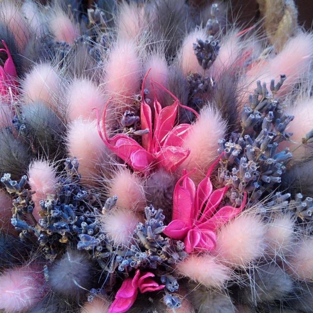 лаванды и нигеллы в стильном деревянном ящике "Краски Майорки" лаванды и нигеллы в стильном деревянном ящике "Краски Майорки"