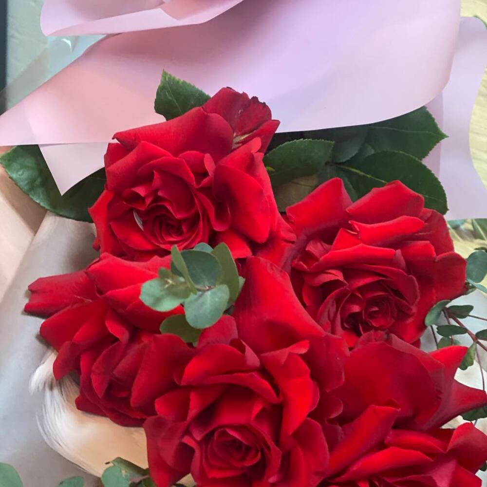 Букет Алые Розы